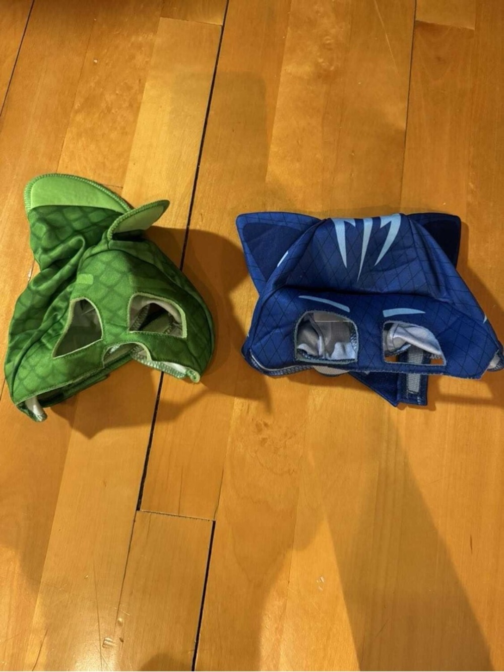 Toddler PJ Masks (Gekko and Catboy) halloween masks (2T)